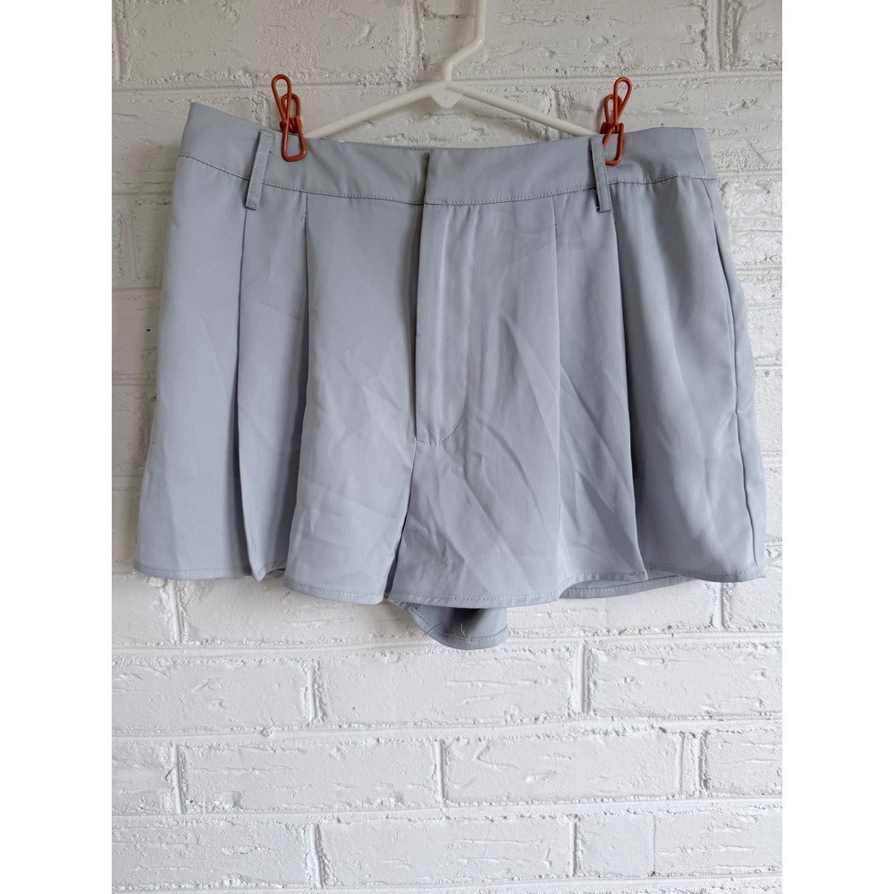 Forever 21 Light Blue Pleated High Waisted Shorts Women's‎ Size M